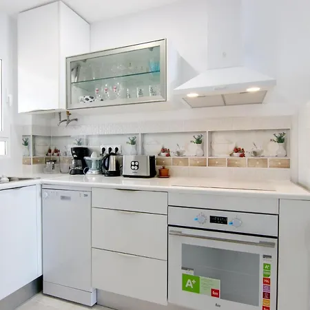 Tanit Apartment@ducado * بينايدورم